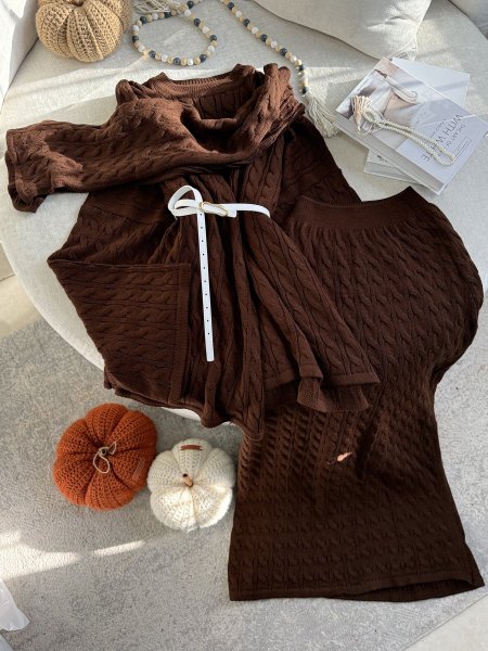 طقم تنورة مجدل